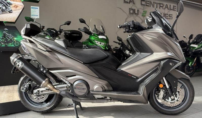 Kymco AK550