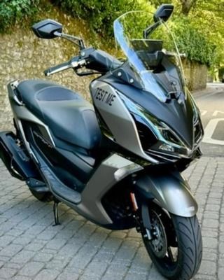 .
New Kymco Downtown GT 350 E5+
Dès CHF 5’990.- 

Kymco nous revient avec un tout 
Nouveau Downtown GT 350 E5+ 
Complètement revu et adapté aux 
Nouvelles normes E5+

-Entièrement relooké
-Nouveau Dashboard TFT couleur 
-Technologie Full LED 
-Confort amélioré 
-Nouvelles suspensions 
-ABS + Traction Control 
-Keyless System
-Prise USB-C

Prix CHF 5’990.- 
Précommandes ouvertes ! 

La Centrale du 2 Roues
Kawasaki - Kymco
Chemin Deluc 2
1224 Chêne-Bougeries
022 344 50 04

LU-VE 08:00-12:00 / 14:00-18:30 ven (18h00)
SAM 09:00-12:00
….
#LC2R #lacentraledu2roues #chêne_bougeries #DowntownGT350
#kawasaki #Kymco #occasions #toutes_marques